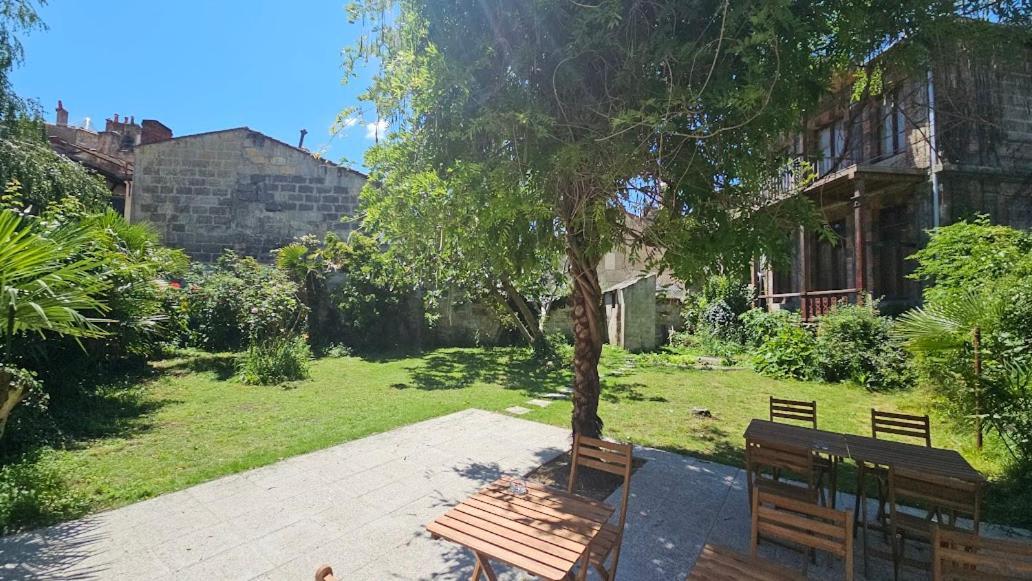 Le Jardin Cafe Bed & Breakfast Bordeaux Eksteriør bilde